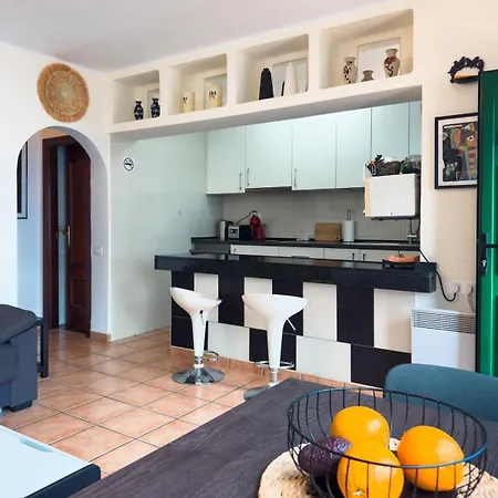 Playa Park 17, Charming One Bed 公寓